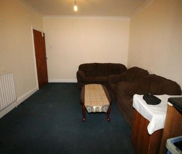 House share to rent - Photo 1