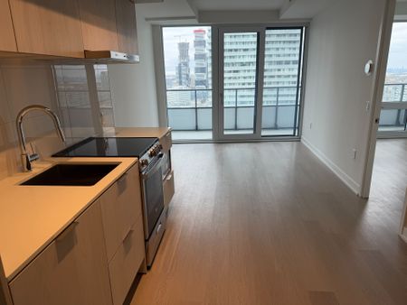 For Lease - 448 Burnhampthorpe Road Unit# 2306, Mississauga, Ontario - Photo 3