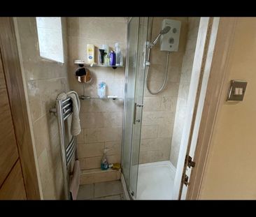 Room in a Shared House, Spurling Road, SE22 - Photo 5