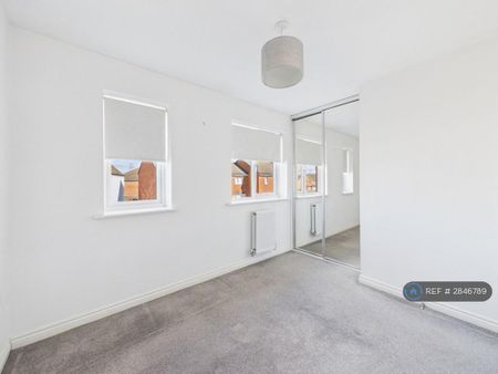 2 bedroom semi-detached house to rent - Photo 5