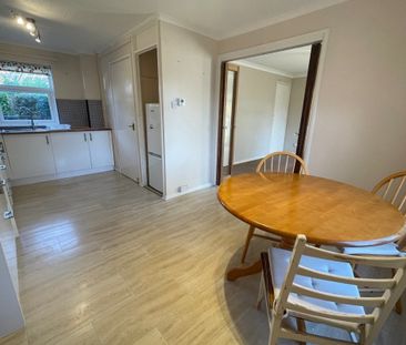 Stone Gardens, BOURNEMOUTH - Photo 4