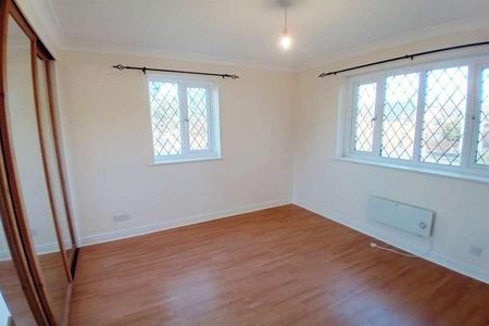 Sixpenny Handley, SP5 - Photo 2