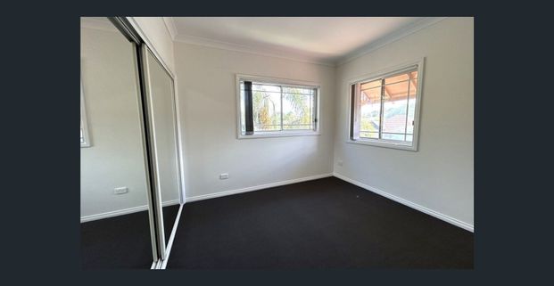 Spacious 3-Bedroom Home in Prime Location - Photo 1