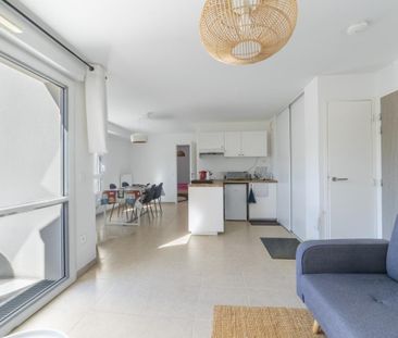 Location Appartement 2 pièces Meublé 46m² NANTES 44300 - Photo 2