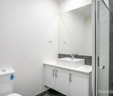 Immaculate Modern Home - Photo 4