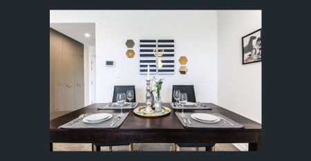 Newly furnished 1 bedroom plus study Apt with Stunning view - Photo 5