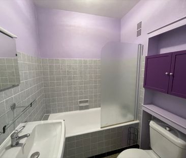 Location Appartement 1 pièce 27m² - Photo 2