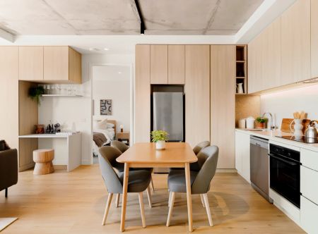 3 Bed 2 Bath (Unfurnished) - Photo 2