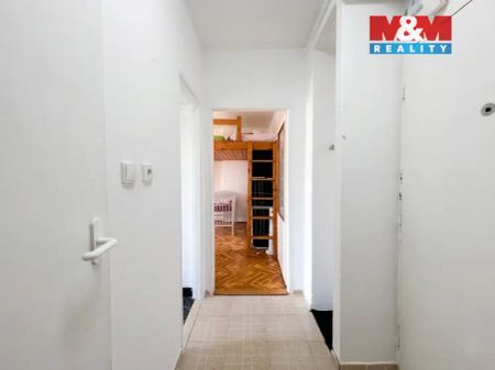 Pronájem bytu 1+1 se zahradou v Benešově nad Ploučnicí - Фото 4