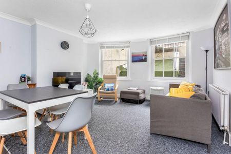 2 bedroom flat to rent - Photo 3