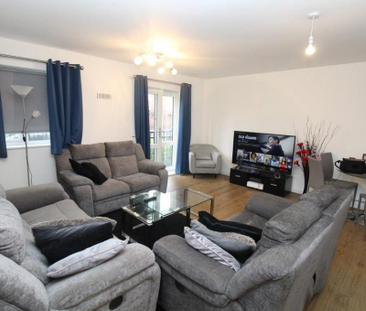 2 bedroom flat to rent - Photo 4