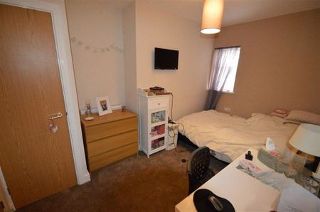 209 Hubert Road - Photo 2