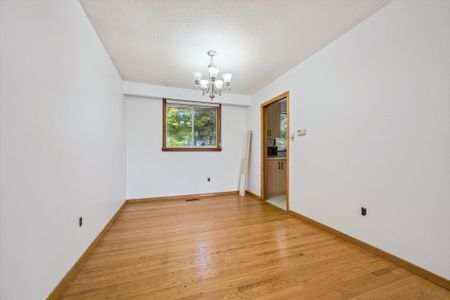 For Lease - 56 Elgin Drive, Brampton, Ontario - Photo 3