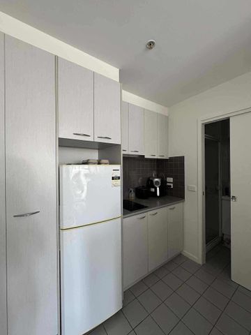 Melbourne CBD - Photo 2