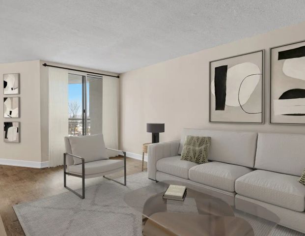 Riviera Gate — Bachelor - Photo 1