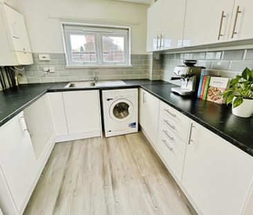 1 bedroom ground floor maisonette to rent - Photo 4