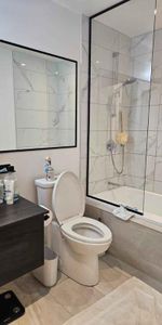 condo 1 chambre, 1 salle de bains, un balcon - Photo 4