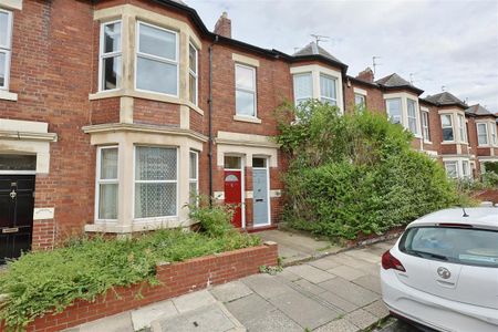 2 bedroom Flat to rent in Sandringham Road, South Gosforth, Newcastle upon Tyne - Photo 3