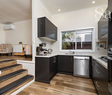 79 Barton Street, Mayfield NSW 2304 - House For Rent | Domain - Photo 3