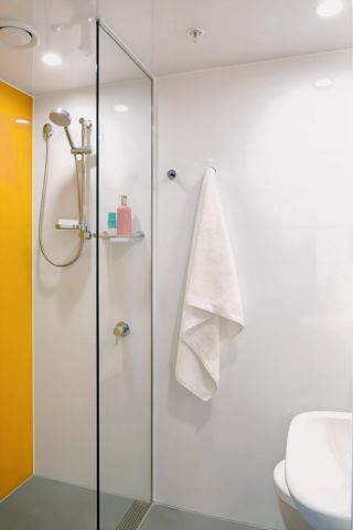 Ultra Studio King Bed - Photo 5