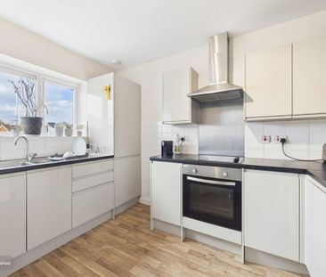 3 bedroom maisonette to rent - Photo 4