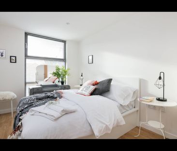 2 Bed Flat, Richmond Hill, M3 - Photo 1