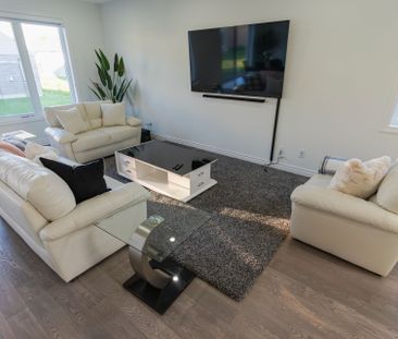 For Lease - 1749 Finley Crescent Unit# main, London North, Ontario - Photo 2