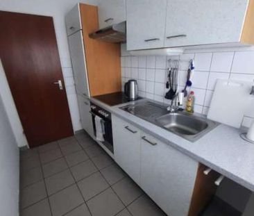 Zweizimmerwohnung mit Balkon und Einbauküche - Foto 1