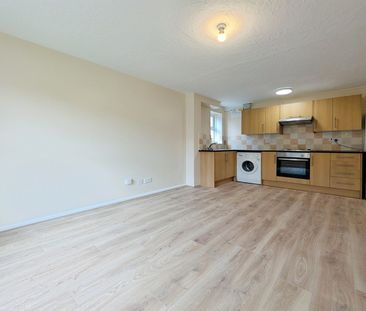 Millbrook Road East, SO15 - Photo 2