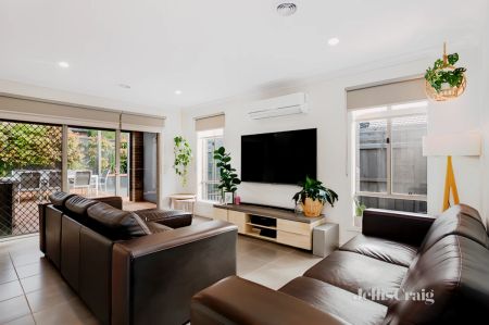 3 Bed, 2 Bath - Photo 2