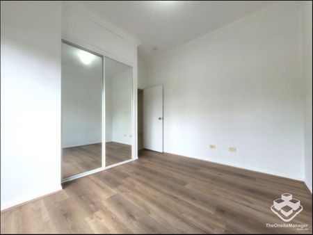 Newly Renovated 2Beds 2Baths + Study Room, ALL Brand-New Appliances, Next Door to Shopping Centre - Photo 3