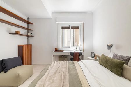 Carrer de Balmes, Barcelona, Catalonia 08006 - Photo 2