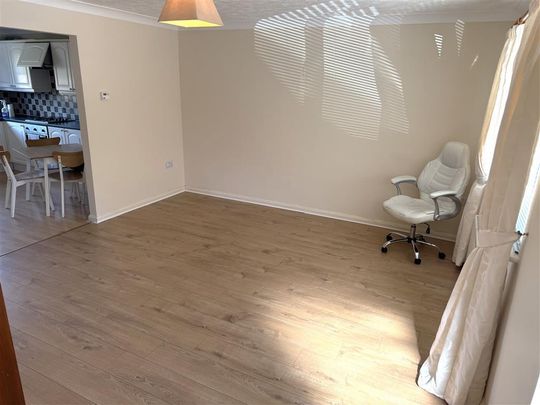 Kirkgate Street, Cambs, Wisbech - Photo 1