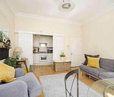 Belgrave Gardens, St John's Wood, NW8 - Photo 3