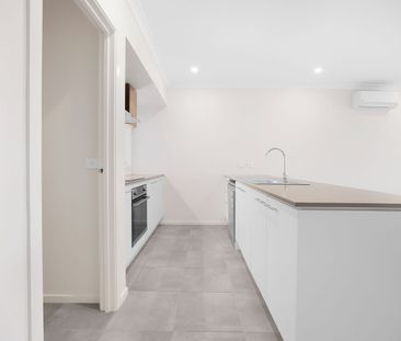 Unique 4 Bedroom 3 Bathroom Brand New Build - Photo 3