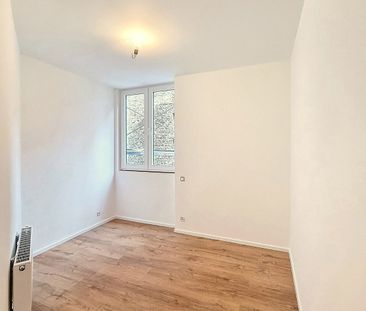 Appartement - à louer - 5000 Namur - 950 € - Photo 2