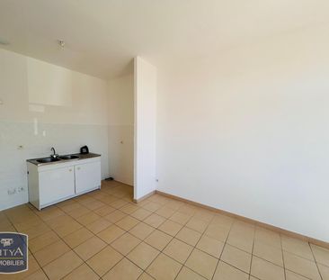 Location Appartement 2 pièces 36m² FOS SUR MER 13270 - Photo 2