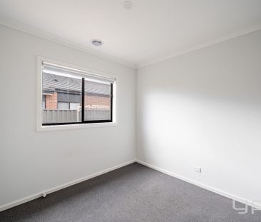 Modern Family Living in Prime Location - Photo 3