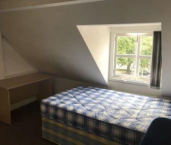 3 bedroom flat to rent - Photo 2