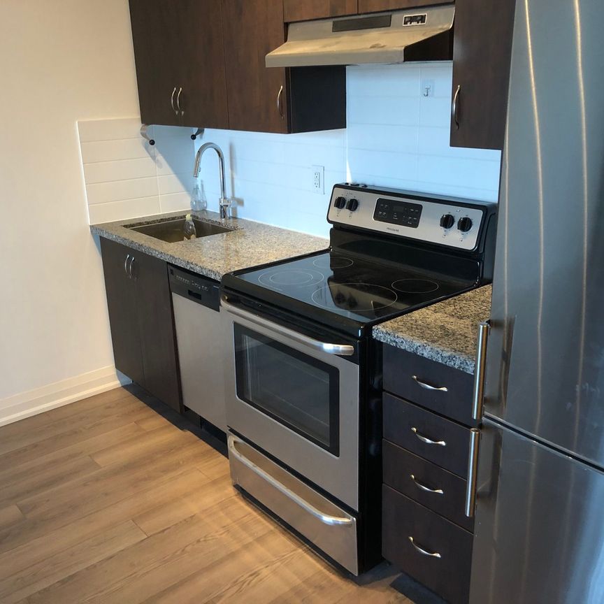 For Lease - 8763 Bayview Avenue Unit# 218, Richmond Hill, Ontario - Photo 1