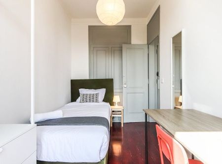 Rua Tenente Ferreira Durão, Lisbon, Lisbon 1350-315 - Photo 3