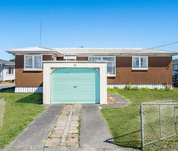 1 Bedroom plus 1 Study stand alone house in Henderson - Photo 5