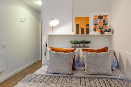 1 bedroom in a flat share to rent - Photo 2