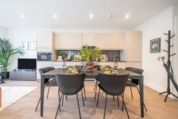 3 bedroom apartment to rent - Photo 1