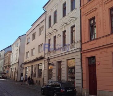 Pronájem zrekonstruovaného bytu 2+1 v historickém centru HK - Photo 3