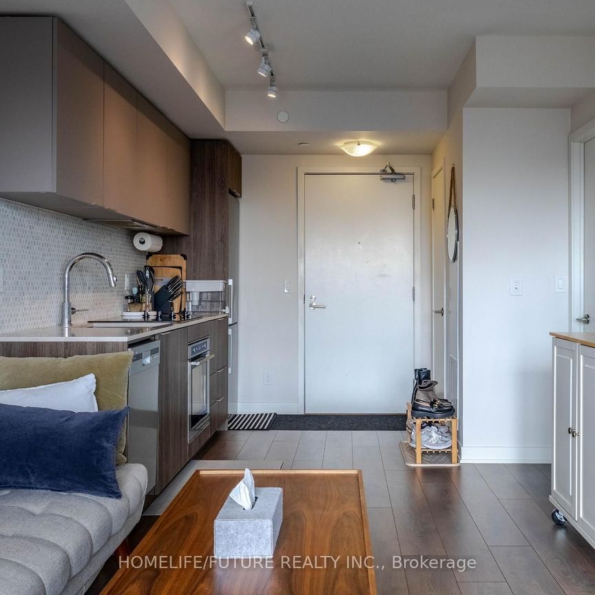 908 2 Sonic Way - Photo 1