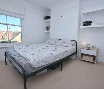 Cooper Road, Guildford, Surrey, GU1 - Photo 1