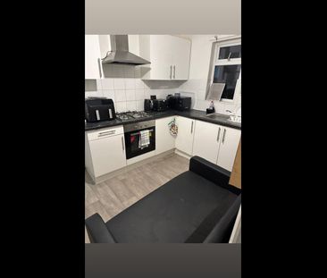 Room in a Shared Flat, Harcourt Road, E15 - Photo 4