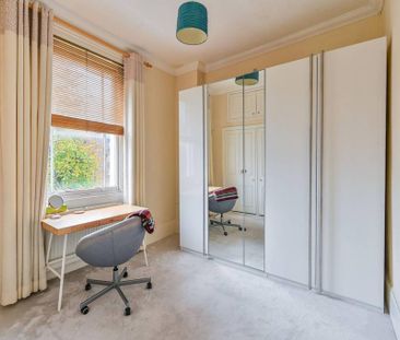 2 bedroom flat to rent - Photo 6