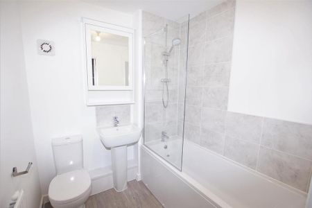 2 bedroom apartment to rent - Photo 5